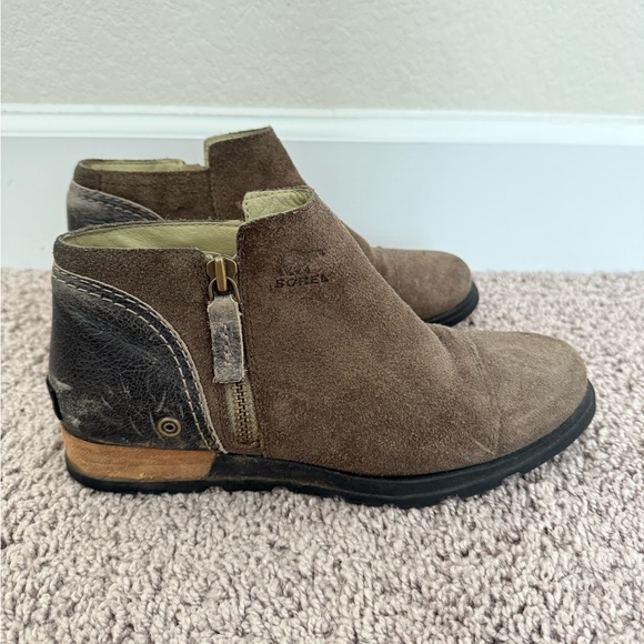 Sorel Leather Booties - Size 8 - Picture 1 of 4